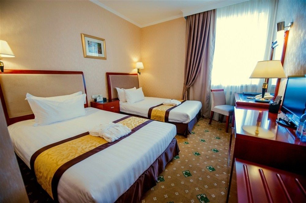 Goldman Empire Hotell Astana Exteriör bild